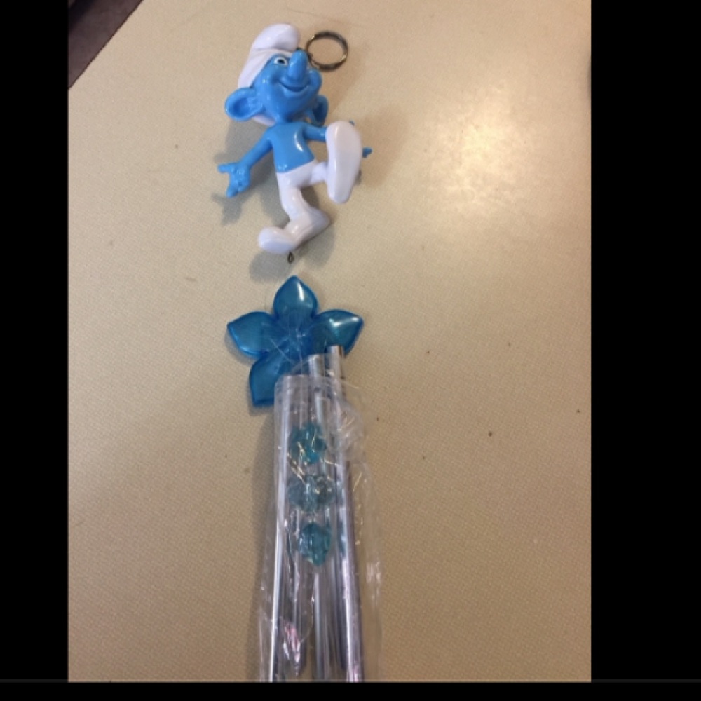 Vintage Smurf windchimes with star flower